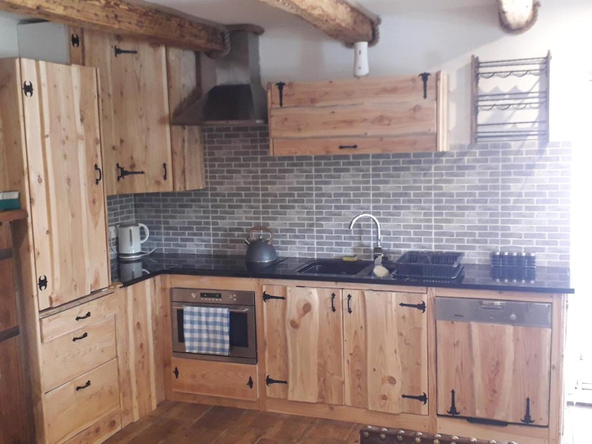 Jaśkowa Chata Bieszczady apartament z basenem Baligród Zewnętrze zdjęcie